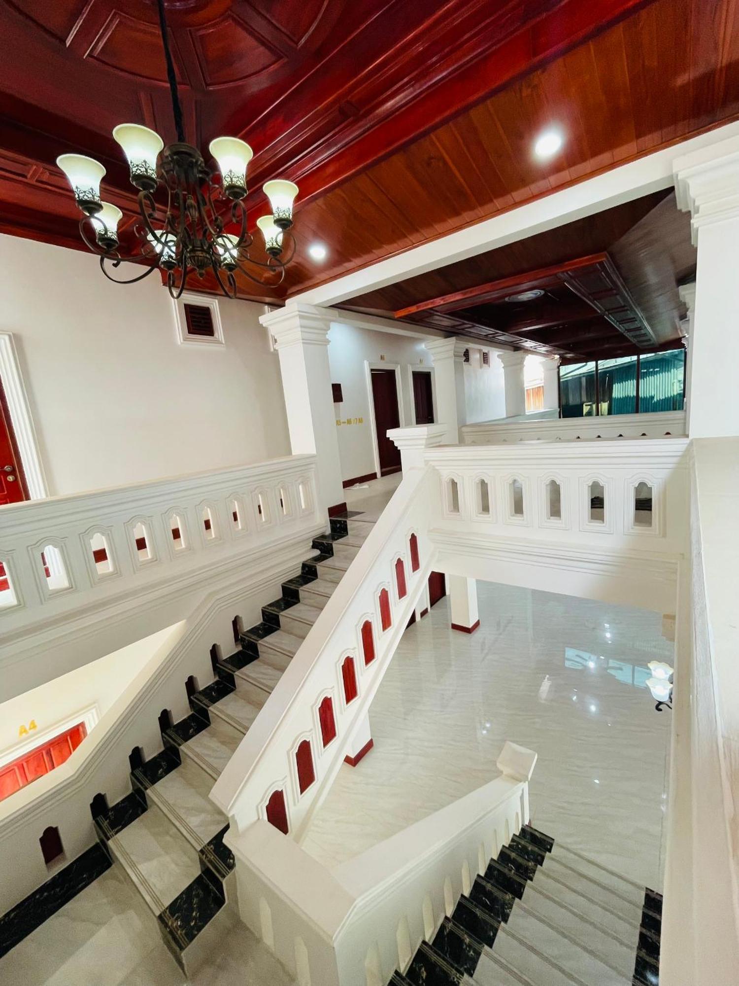 Phailin Hotel لوانغ برابانغ المظهر الخارجي الصورة